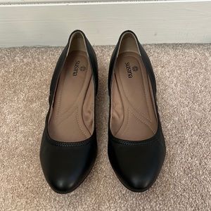 Black Low Wedge Flats